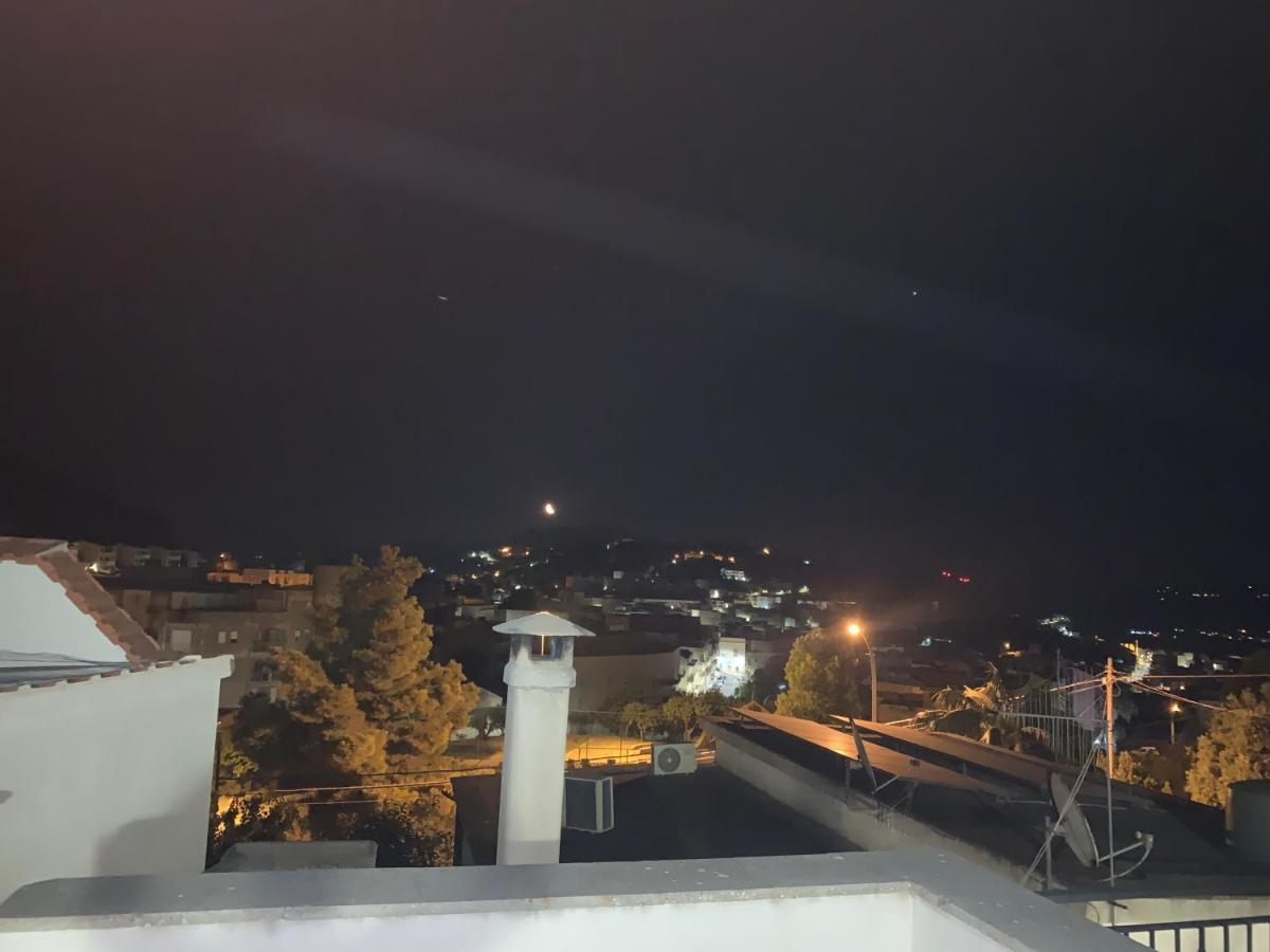 Camere Con Terrazzino Валдериче Екстериор снимка